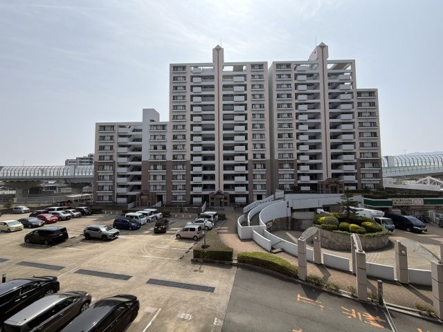 レークヒルズ野多目 2番館の外観パース|〇南向きで陽当たり良好です。