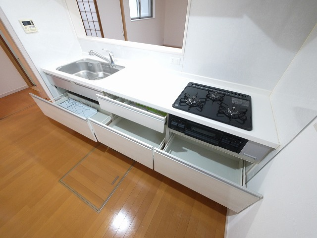 川西町結崎戸建のキッチン|使いやすいキッチンです