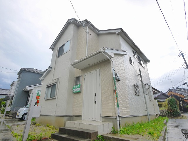 川西町結崎戸建