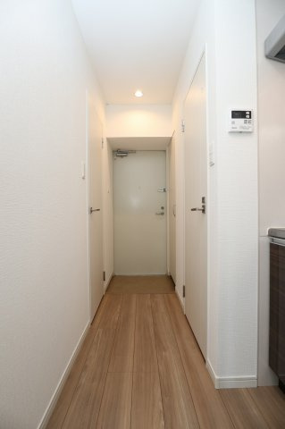 サヴォイソリディティ　3階の玄関|別号室の写真です。現状優先です。