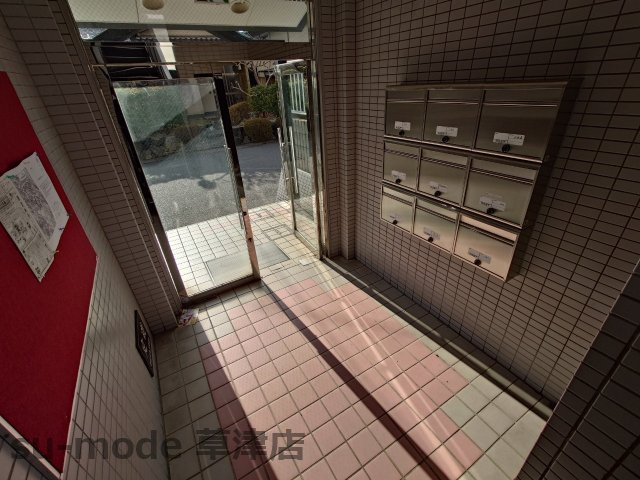 【エントランス】 | 中沢椋館 | 落ち着いたエントランスです