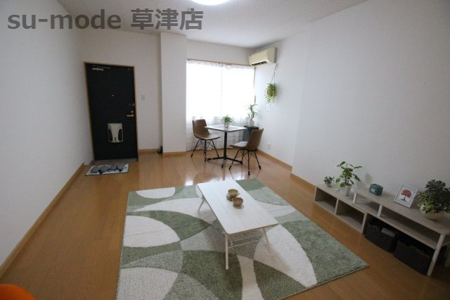 【居間・リビング】 | 中沢椋館 | 使いやすいリビングです