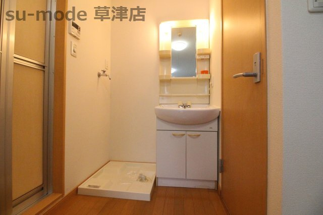 【洗面所】 | 中沢椋館 | スペースが確保できる洗面所です