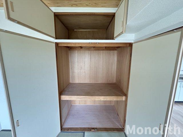 泉北鴨谷台３丁6号棟の収納