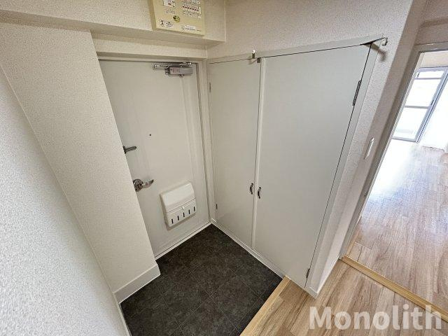 泉北鴨谷台３丁6号棟の玄関
