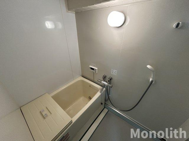 泉北鴨谷台３丁6号棟の浴室