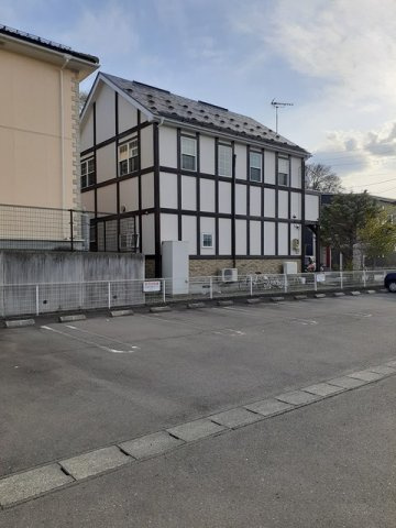 リベラル　Ｋ２の駐車場