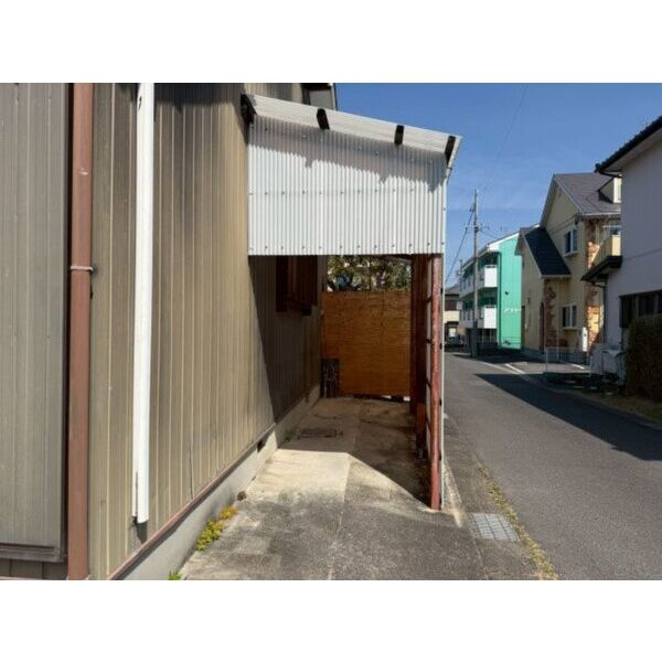 松下荘（美合西町）の駐車場