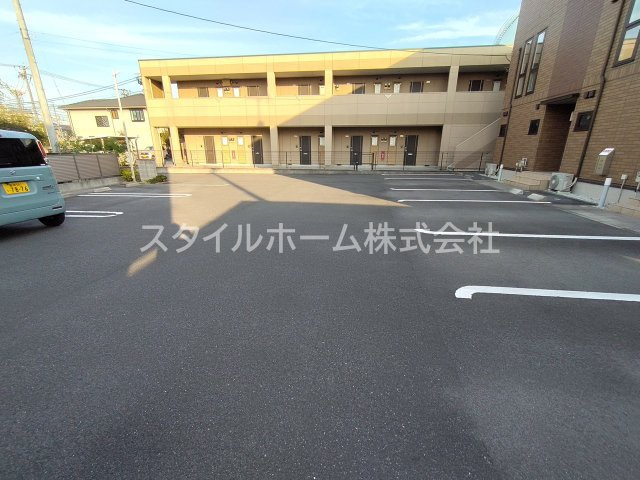 ソフィア　ドゥオの駐車場