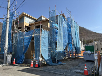 【外観】 | 甲府市羽黒町 オール電化新築戸建 敷地68坪・小学校徒歩4分 | 甲府市羽黒町 オール電化新築戸建 敷地68坪・小学校徒歩4分