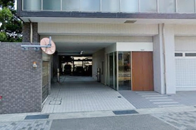 【エントランス】 | フローラ住吉川 | 北南東角住戸、陽当たり・通風良好 