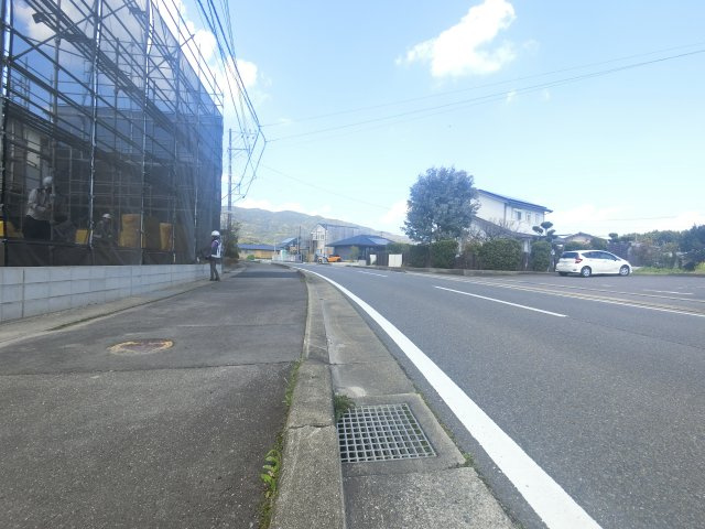 佐賀市大和町久池井28期　2号棟の前面道路含む現地写真|前面道路含む現地写真です
