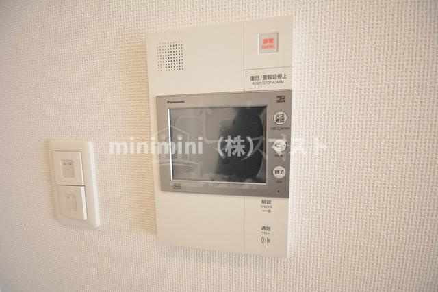 セレニテ日本橋プリエのセキュリティ|※お部屋によりカラーリングが異なります。