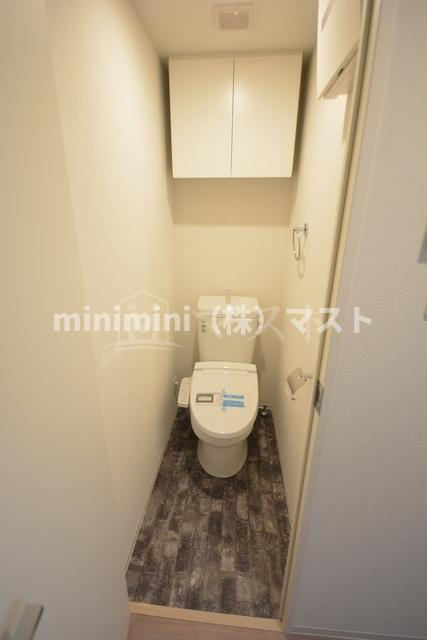 セレニテ日本橋プリエのトイレ|※お部屋によりカラーリングが異なります。