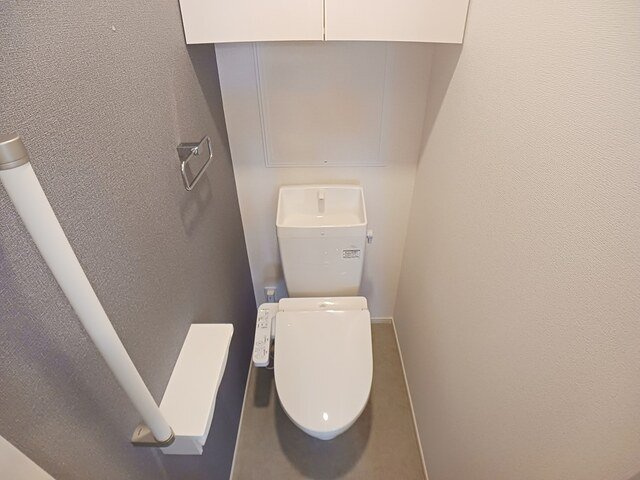 直方市大字感田のアパートのトイレ