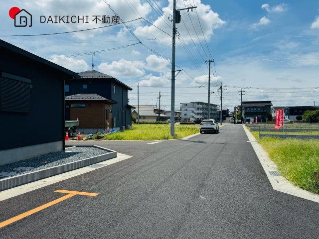 【前面道路含む現地写真】 | 東松山市松山町第1期　ワイウッドコート　新築戸建　全5棟　3号棟
