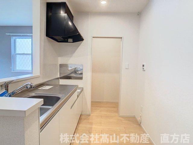 直方市殿町のアパートのキッチン