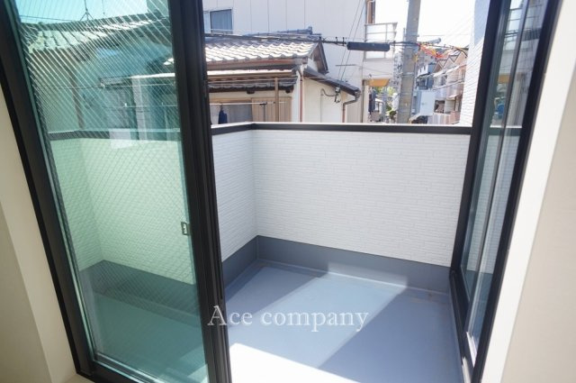 【バルコニー】 | 東大阪市菱屋西5丁目　【2号棟/全2棟】 | 2居室に面した西向きのバルコニーです☆