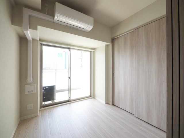 ミラージュパレス本町Departの洋室