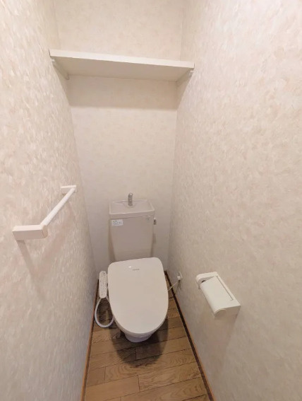 福岡県福岡市東区1棟収益マンション【スカルピエーラ和白】のトイレ