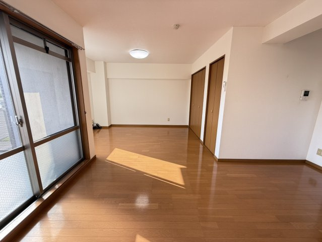 【洋室】 | メゾンプレジール
