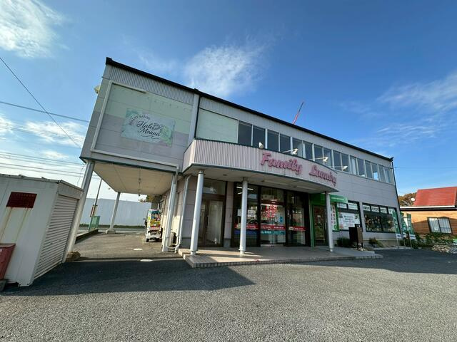 下野市緑貸店舗の間取り