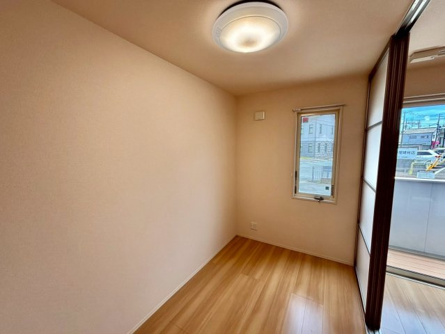 アベニールの洋室