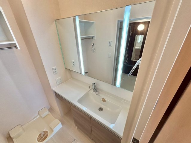 アベニールの独立洗面台