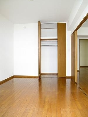 【寝室】 | コンフォート博多南 | 現況優先です。