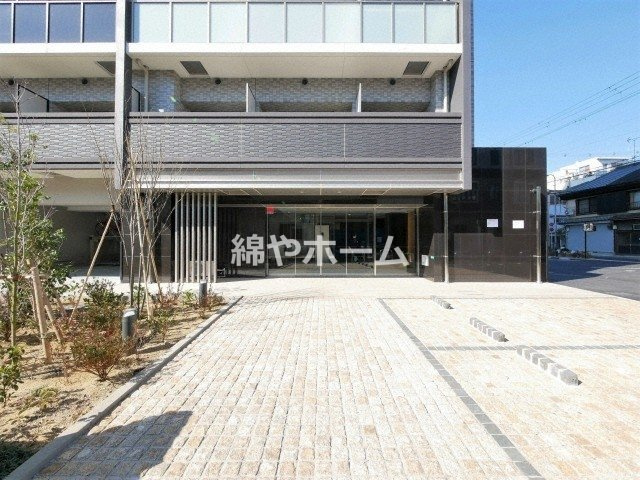エスプレイス大阪城サウスコンフォートのエントランス|落ち着いたエントランスです