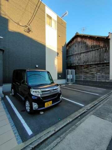 リブリ・浄心B　名古屋市賃貸　仲介手数料無料の駐車場