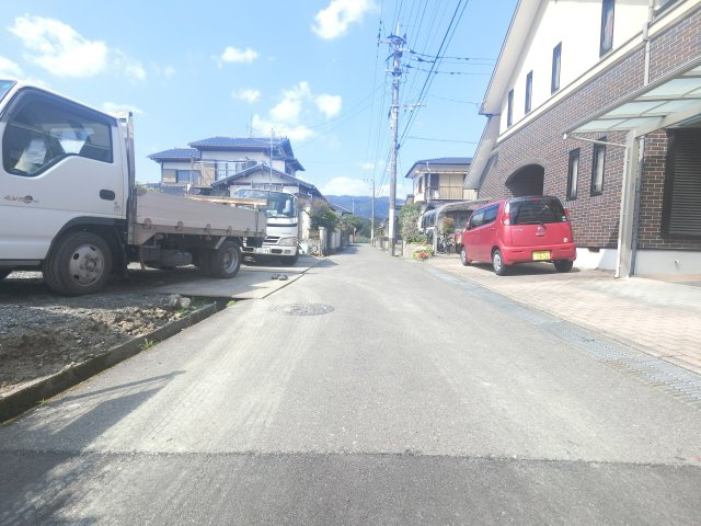 佐賀市金立町千布第3　1号棟の前面道路含む現地写真|前面道路含む現地写真です