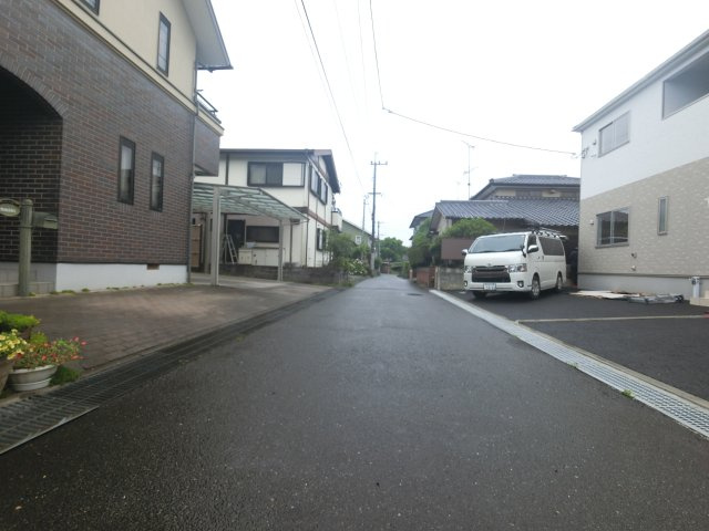 佐賀市金立町千布第3　1号棟の前面道路含む現地写真|前面道路含む現地写真です
