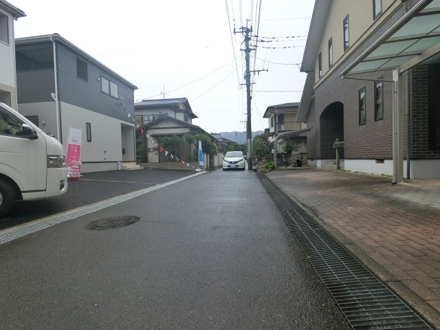 佐賀市金立町千布第3　1号棟の前面道路含む現地写真|前面道路含む現地写真です