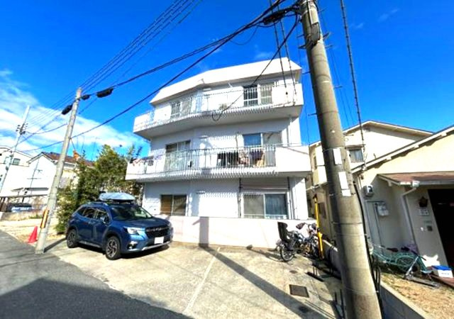 甲陽園ハイツの外観
