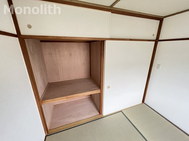 光明台35号棟の収納