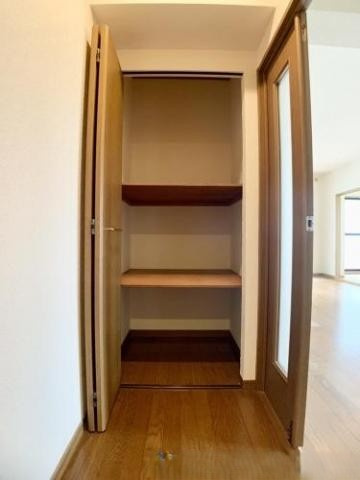コンフォート博多南の収納|☆リラックス効果で温かみと柔らかさを兼ね備えたフローリングです♪