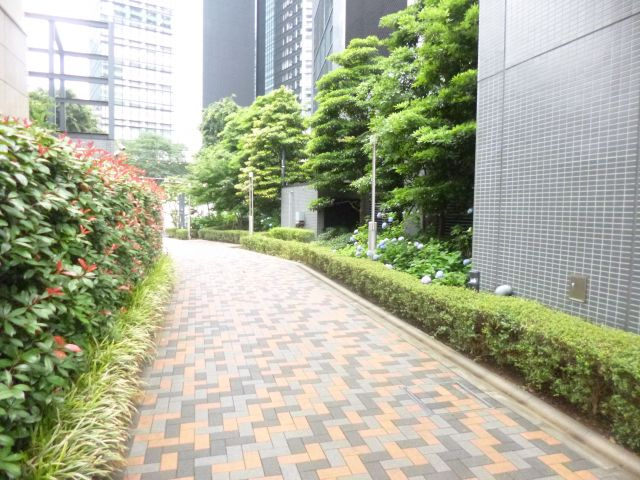 コンシェリア西新宿TOWER'S WESTの周辺