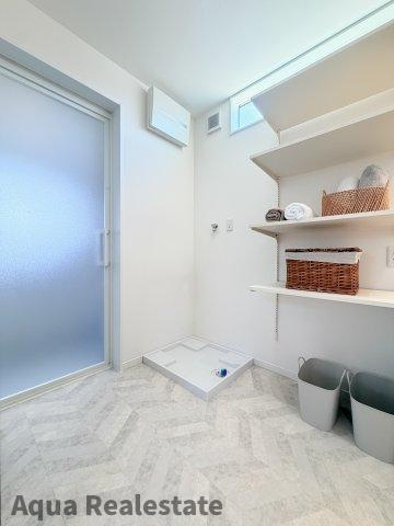 高松市仏生山町　モデルハウスの収納|こまごまとしたものを収納できそうですね