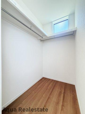 高松市仏生山町　モデルハウスの収納|大きなものも収納できそうです