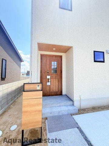 高松市仏生山町　モデルハウスの玄関|玄関です