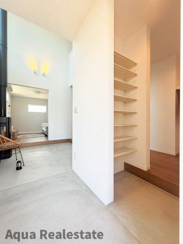 高松市仏生山町　モデルハウスの収納|ちょっとした収納スペースも充実しています