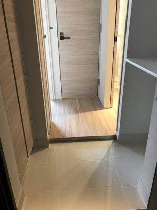 クレヴィスタ板橋西台Ⅲの玄関