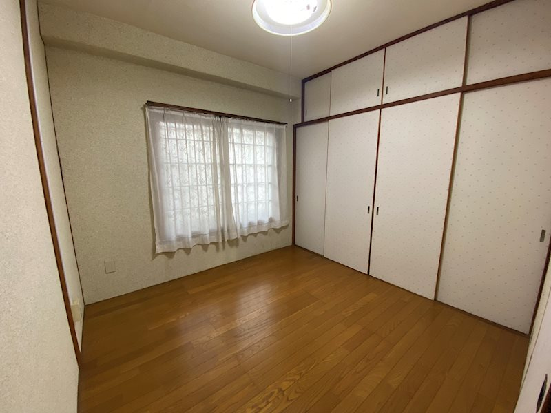 楠丘マンションの寝室