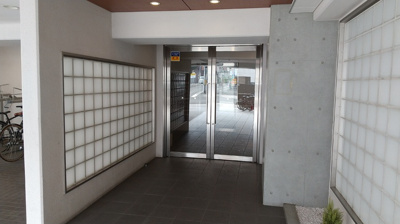 【エントランス】 | カスタリア一番町WEST