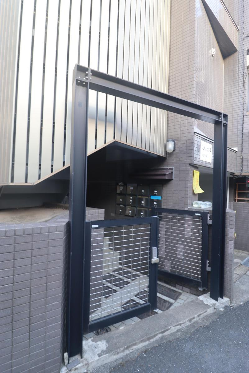 ジュネス上井草のエントランス