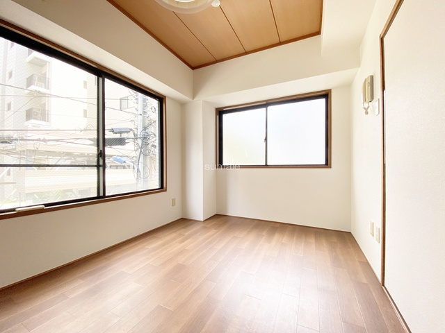 カーサフィオーレの居間・リビング|お部屋は嬉しい３面採光！