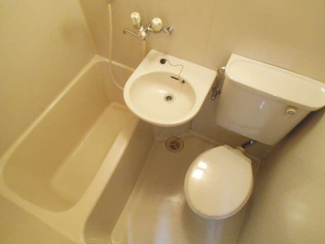 カーサフィオーレの浴室|お掃除簡単、3点ユニット！