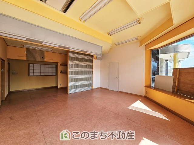 鹿沼市茂呂店舗の内装|店舗内装