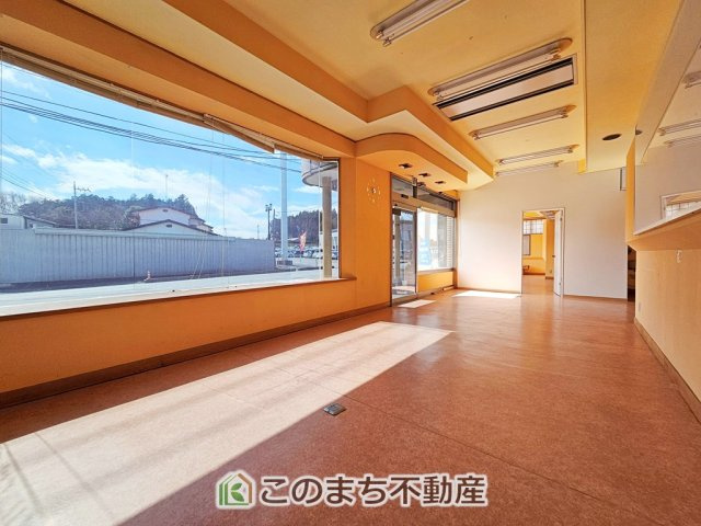 鹿沼市茂呂店舗の内装|店舗内装